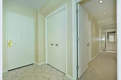 320 Fort Duquesne Boulevard #5C, Pittsburgh, PA 15222 - Photo 3