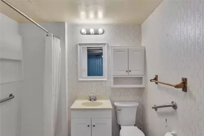 270 McKim Dr, Pittsburgh, PA 15239 - Photo 17