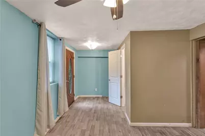 270 McKim Dr, Pittsburgh, PA 15239 - Photo 21