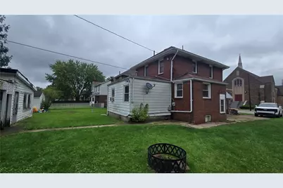 686 Stambaugh Ave, Sharon, PA 16146 - Photo 25