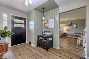 201 Summit Ln, New Alexandria, PA 15670 - Photo 5