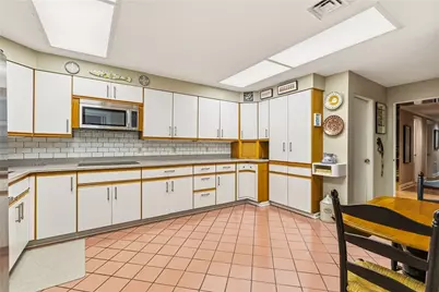 5000 Fifth Avenue #205, Pittsburgh, PA 15232 - Photo 9