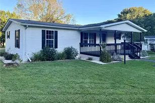 410 Meadows Dr, Washington Township, PA 15613 - Photo 3
