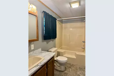 410 Meadows Dr, Washington Township, PA 15613 - Photo 11