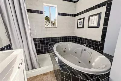 2368 Buena Vista St, Pittsburgh, PA 15218 - Photo 15
