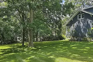 118 Todd Ln, Center Township, PA 15061 - Photo 7