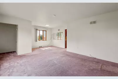 112 Larry Street, Hopewell Township, PA 15001 - Photo 5