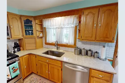 220 Decatur Dr, Twp of But SW, PA 16002 - Photo 11