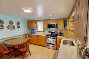 220 Decatur Dr, Twp of But SW, PA 16002 - Photo 9