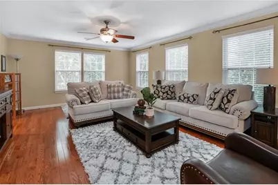 121 Chapel Harbor Dr, Pittsburgh, PA 15238 - Photo 3