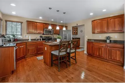 121 Chapel Harbor Dr, Pittsburgh, PA 15238 - Photo 5