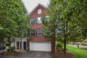121 Chapel Harbor Dr, Pittsburgh, PA 15238 - Photo 1