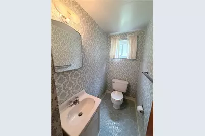 160 Yellowstone Dr, Pittsburgh, PA 15235 - Photo 11