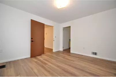 432 Oregon Ave, Glassport, PA 15045 - Photo 5