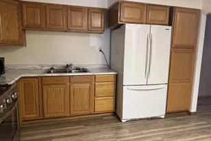 221 S Oakland Ave, Sharon, PA 16146 - Photo 7
