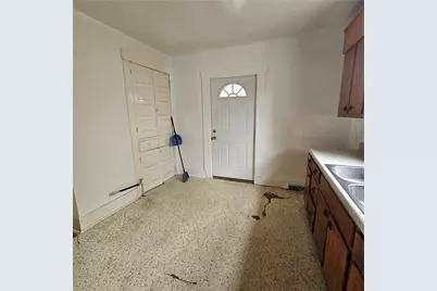 2412 26th Street, White Township, PA 15010 - Photo 7