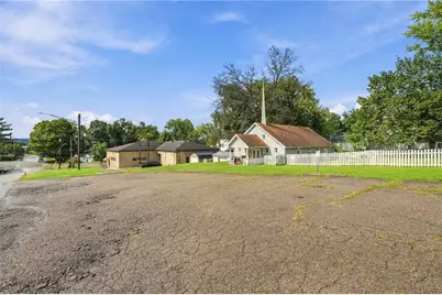 1415 Strawn Ave, New Kensington, PA 15068 - Photo 15