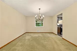 113 Larchwood Dr, Wilkins Township, PA 15145 - Photo 9