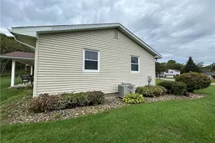 2690 Harlansburg Rd, Scott Township, PA 16101 - Photo 17