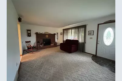 2690 Harlansburg Rd, Scott Township, PA 16101 - Photo 5