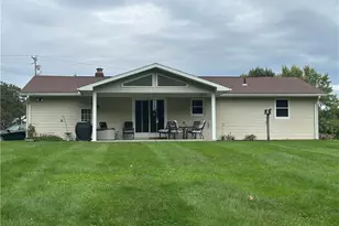 2690 Harlansburg Rd, Scott Township, PA 16101 - Photo 15