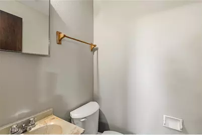498 Maple Rd, Pittsburgh, PA 15239 - Photo 9