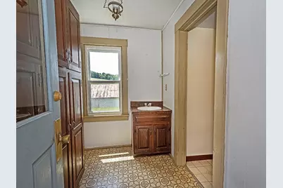 386 Fanker, Jackson Township, PA 16037 - Photo 35