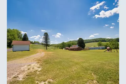 386 Fanker, Jackson Township, PA 16037 - Photo 17