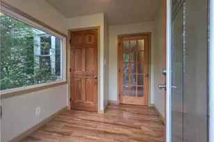 434 Center Ave, Greensburg, PA 15601 - Photo 9