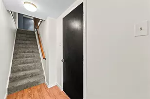 187 Cranbrooke Dr, Findlay Township, PA 15108 - Photo 5