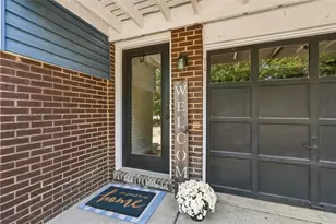 187 Cranbrooke Dr, Findlay Township, PA 15108 - Photo 3
