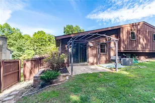106 Larchwood Dr, Wilkins Township, PA 15145 - Photo 27