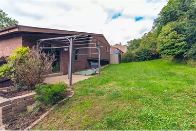 106 Larchwood Dr, Wilkins Township, PA 15145 - Photo 27