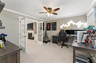 310 Everest Cir, Houston, PA 15342 - Photo 9