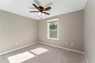 310 Everest Cir, Houston, PA 15342 - Photo 29