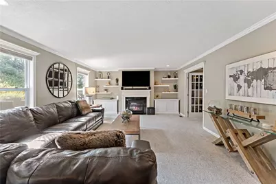 310 Everest Cir, Houston, PA 15342 - Photo 13