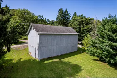 238 White School Rd, Unity Township, PA 15601 - Photo 5