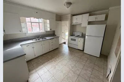 519 Wengler Ave, Sharon, PA 16146 - Photo 9