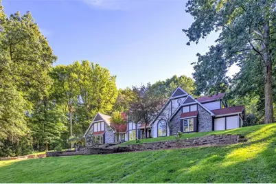 104 Landing Dr, Hanover Township, PA 15050 - Photo 3