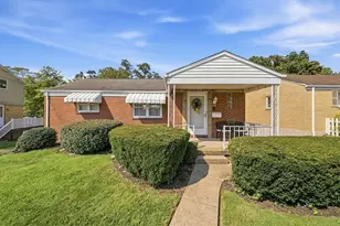 335 Roosevelt Ave, McKees Rocks, PA 15136 - Photo 1