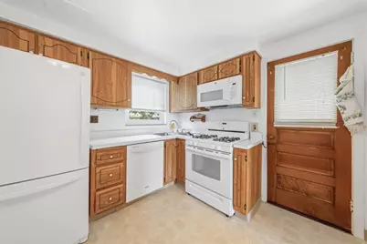 335 Roosevelt Ave, McKees Rocks, PA 15136 - Photo 9