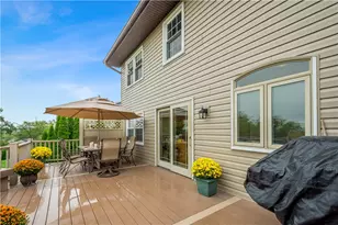 1012 Hamlin Dr, Bethel Park, PA 15102 - Photo 33