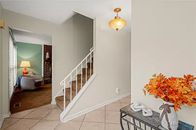 1012 Hamlin Drive, Bethel Park, PA 15102 - Photo 3