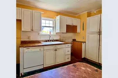 1300 Union Ave, Harrison Township, PA 15065 - Photo 9
