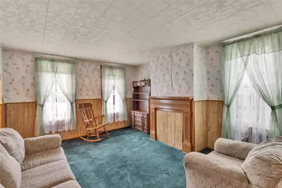 524 8th St, Irwin, PA 15642 - Photo 9