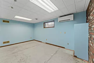 210 W Pike St, Canonsburg, PA 15317 - Photo 11