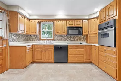 149 Delaware Dr, Twp of But NW, PA 16001 - Photo 7