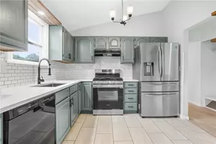 2404 Linden Dr, Hampton, PA 15101 - Photo 13