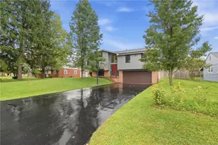 2404 Linden Dr, Hampton, PA 15101 - Photo 3