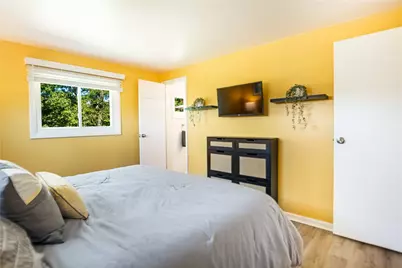 705 Victory Rd, Pittsburgh, PA 15101 - Photo 11